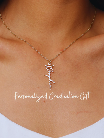 Collar personalizado con nombre de graduado