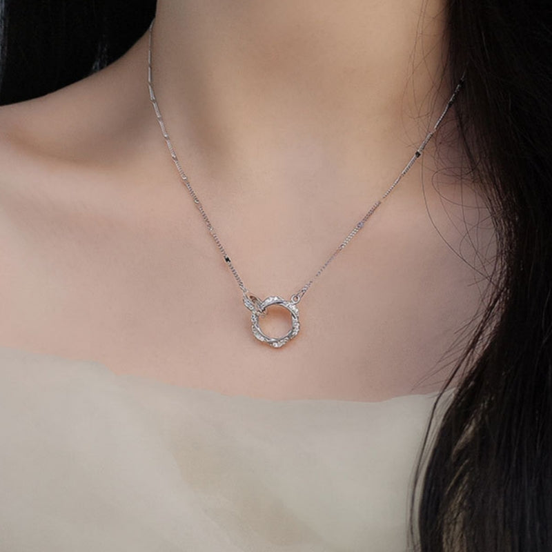 Sterling Silver Möbius Strip Necklace