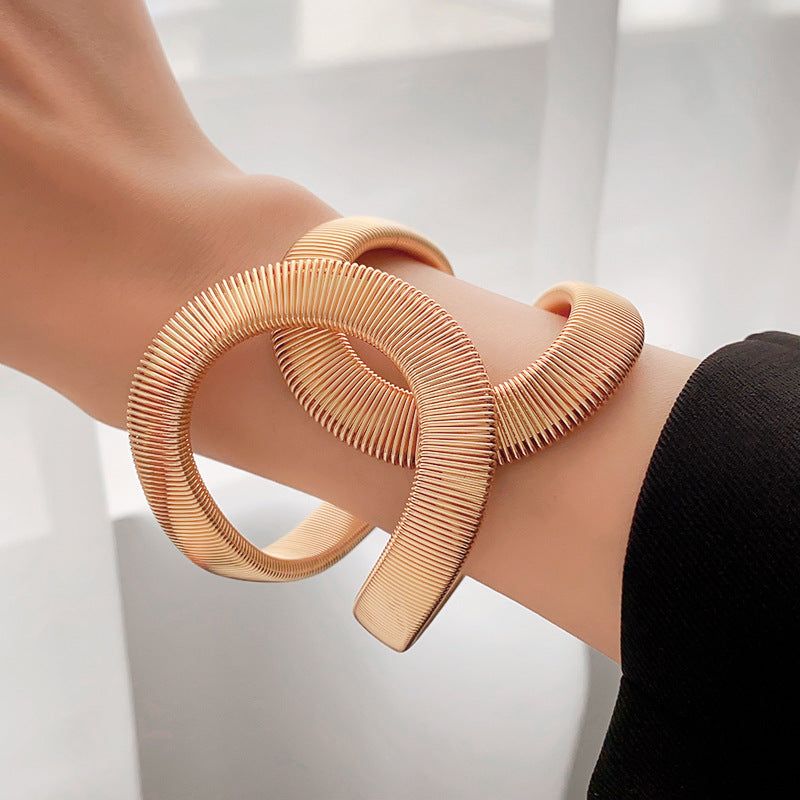 Irregular Open-ended Elastic Bracelet