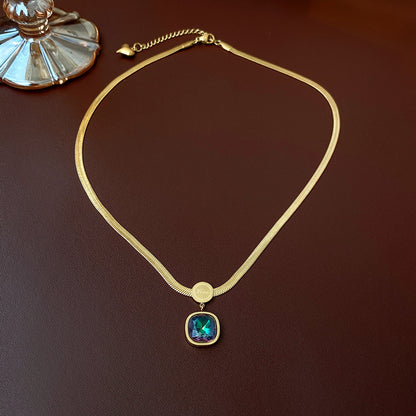 Square-cut Diamond and Emerald Necklace