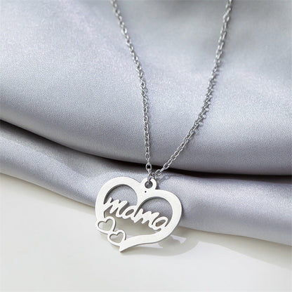 🎁 Heart shaped letter 'mama' necklace