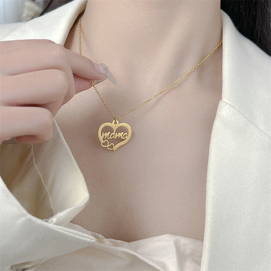 🎁 Heart shaped letter 'mama' necklace