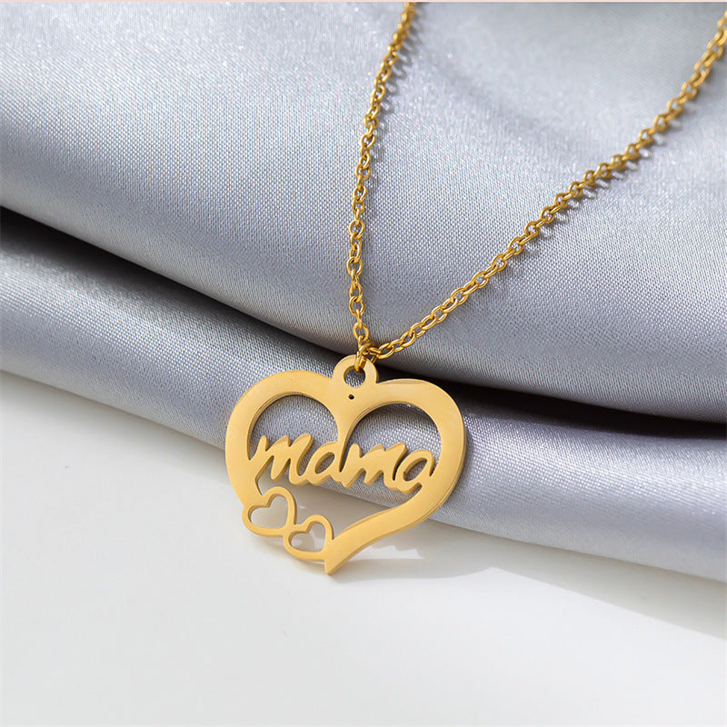 🎁 Heart shaped letter 'mama' necklace